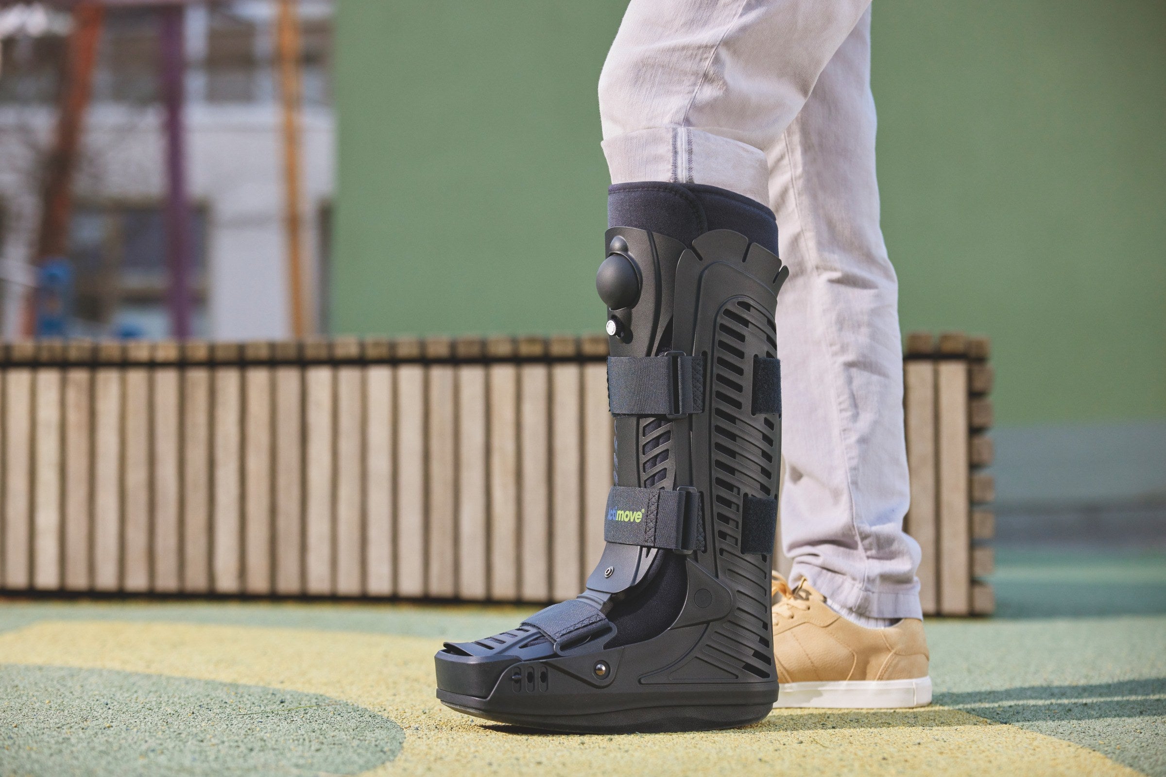 Actimove Closed Shell Air Walker