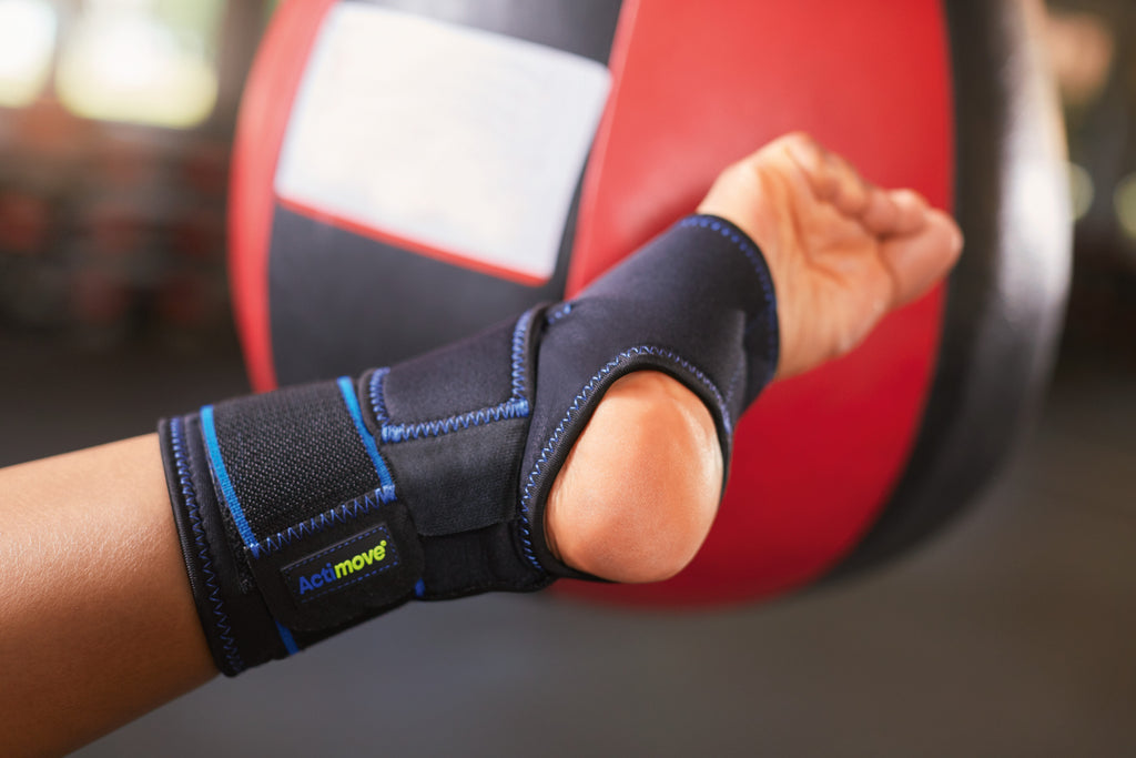 Actimove Sports Edition Ankle Stabilizer - Criss-Cross Straps
