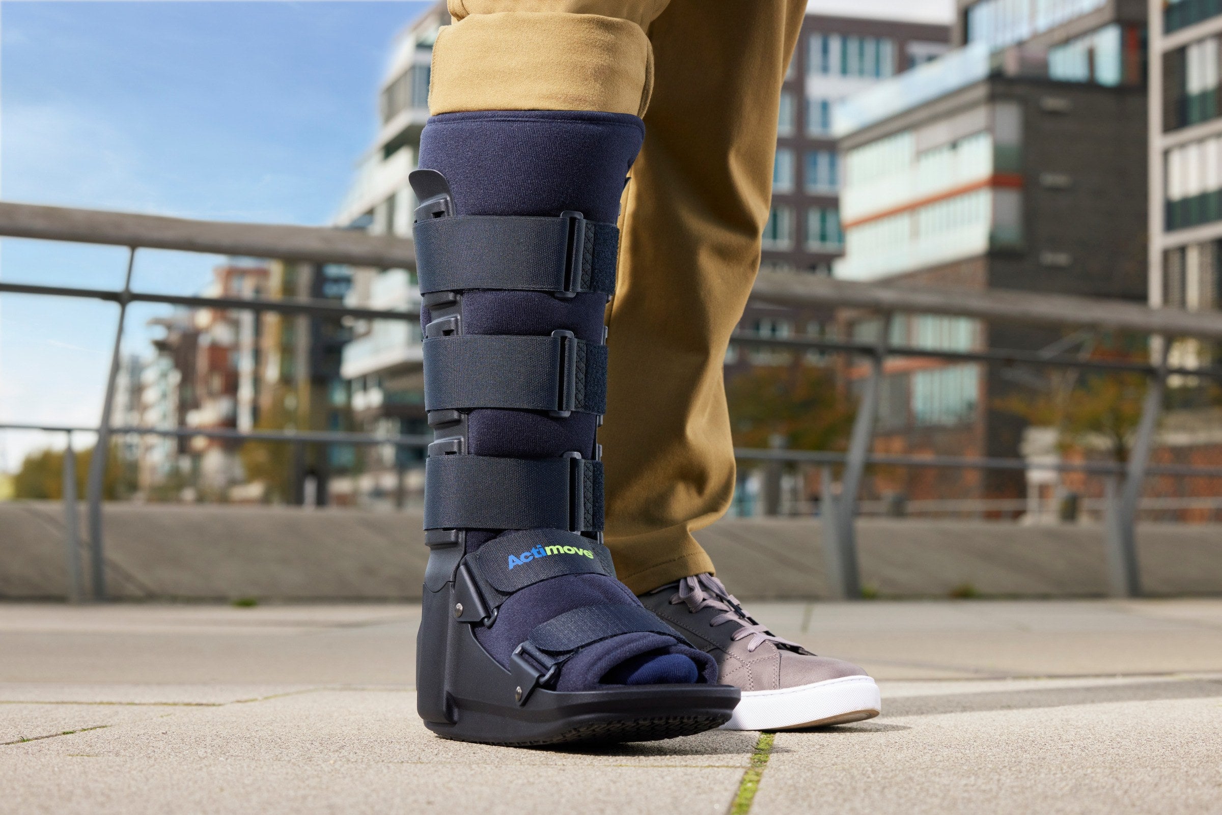 Actimove Standard Walker