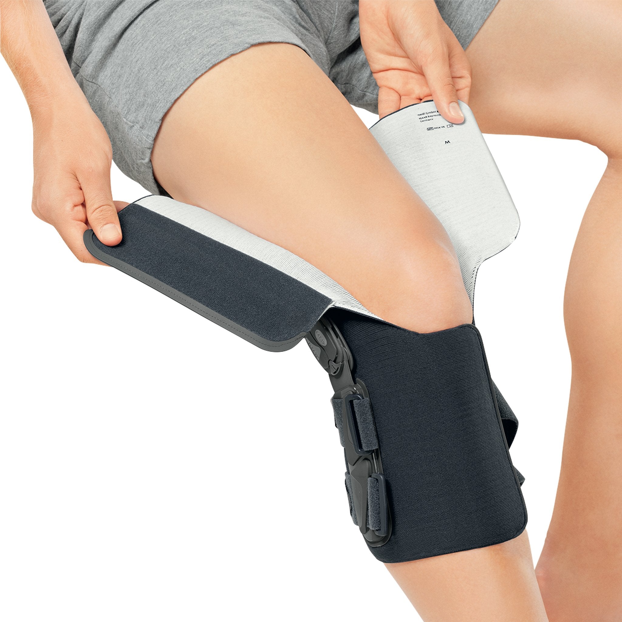 medi Collamed Knee Brace — photo 3