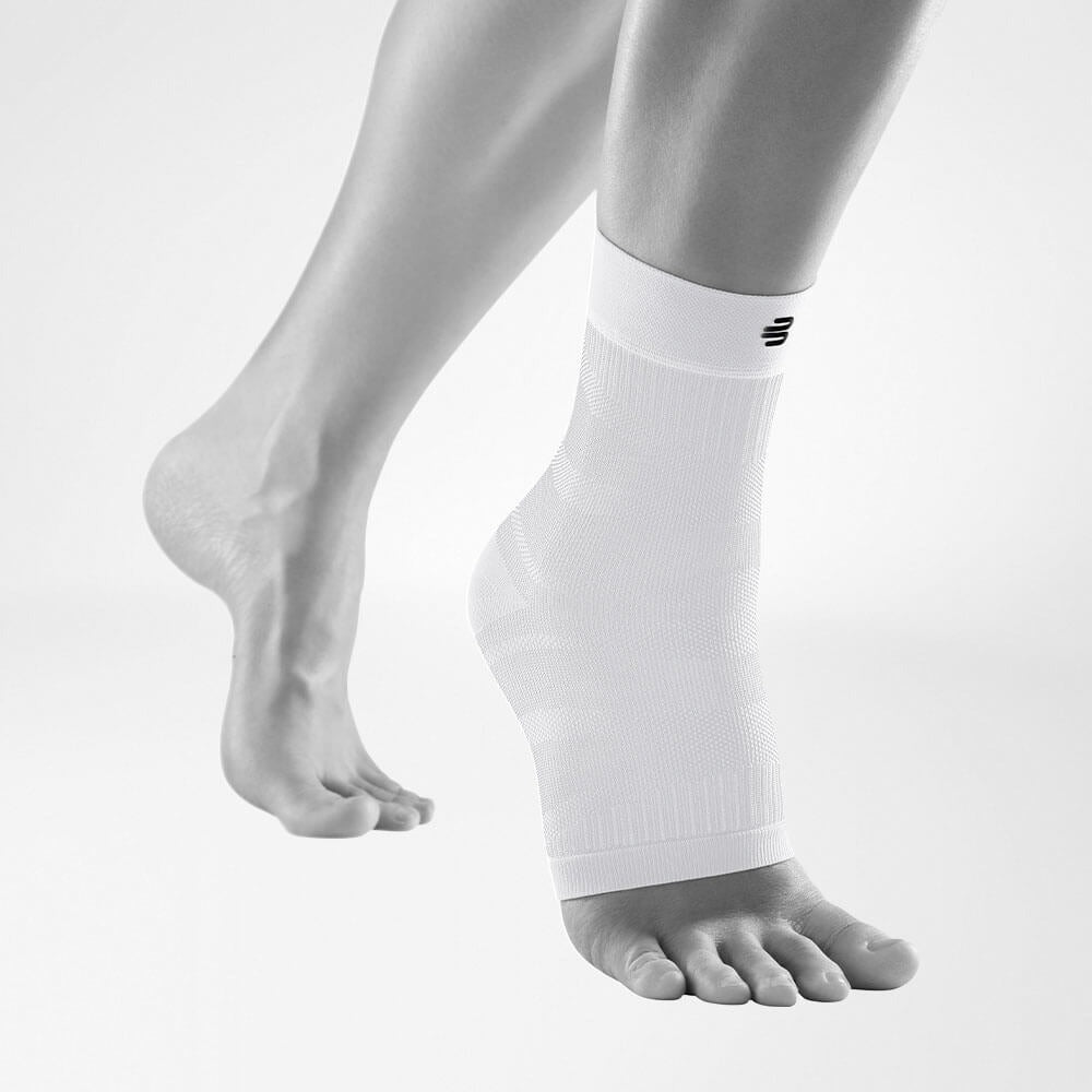 Bauerfeind Compression Ankle Sleeve 20-30 mmHg – White