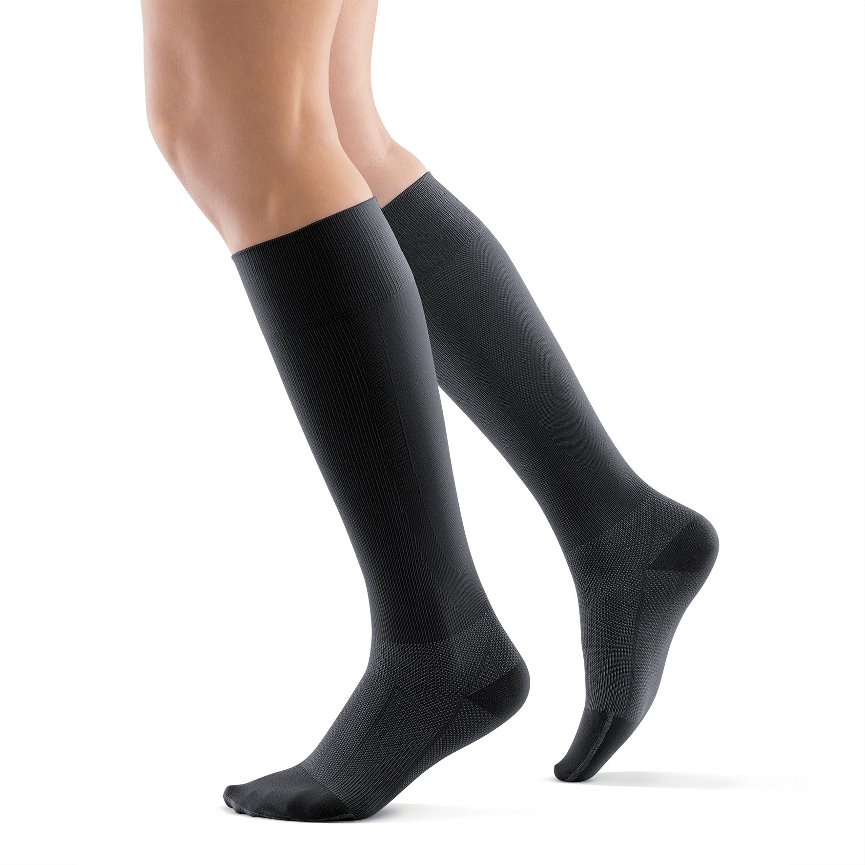 Bauerfeind Performance Knee High 20-30 mmHg Compression Socks – Black