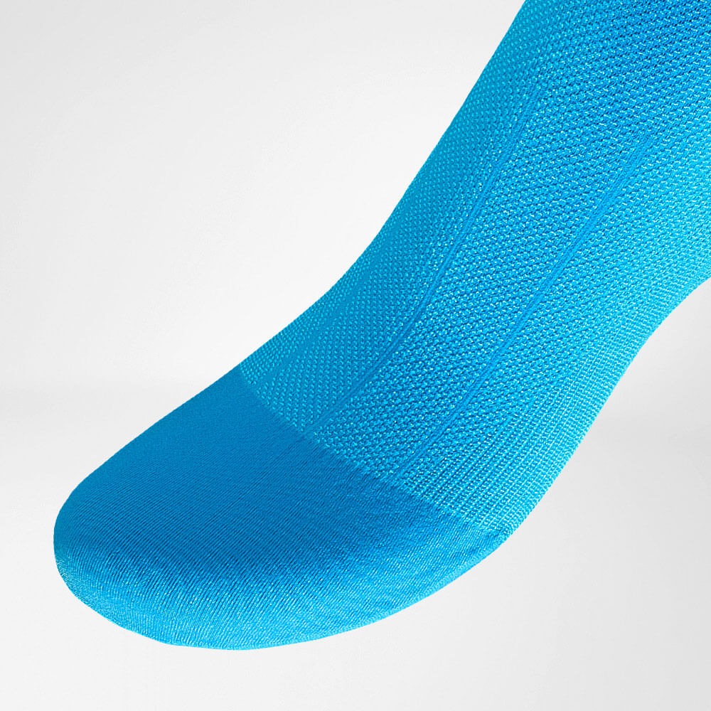 Bauerfeind Performance Knee High 20-30 mmHg Compression Socks – Rivera