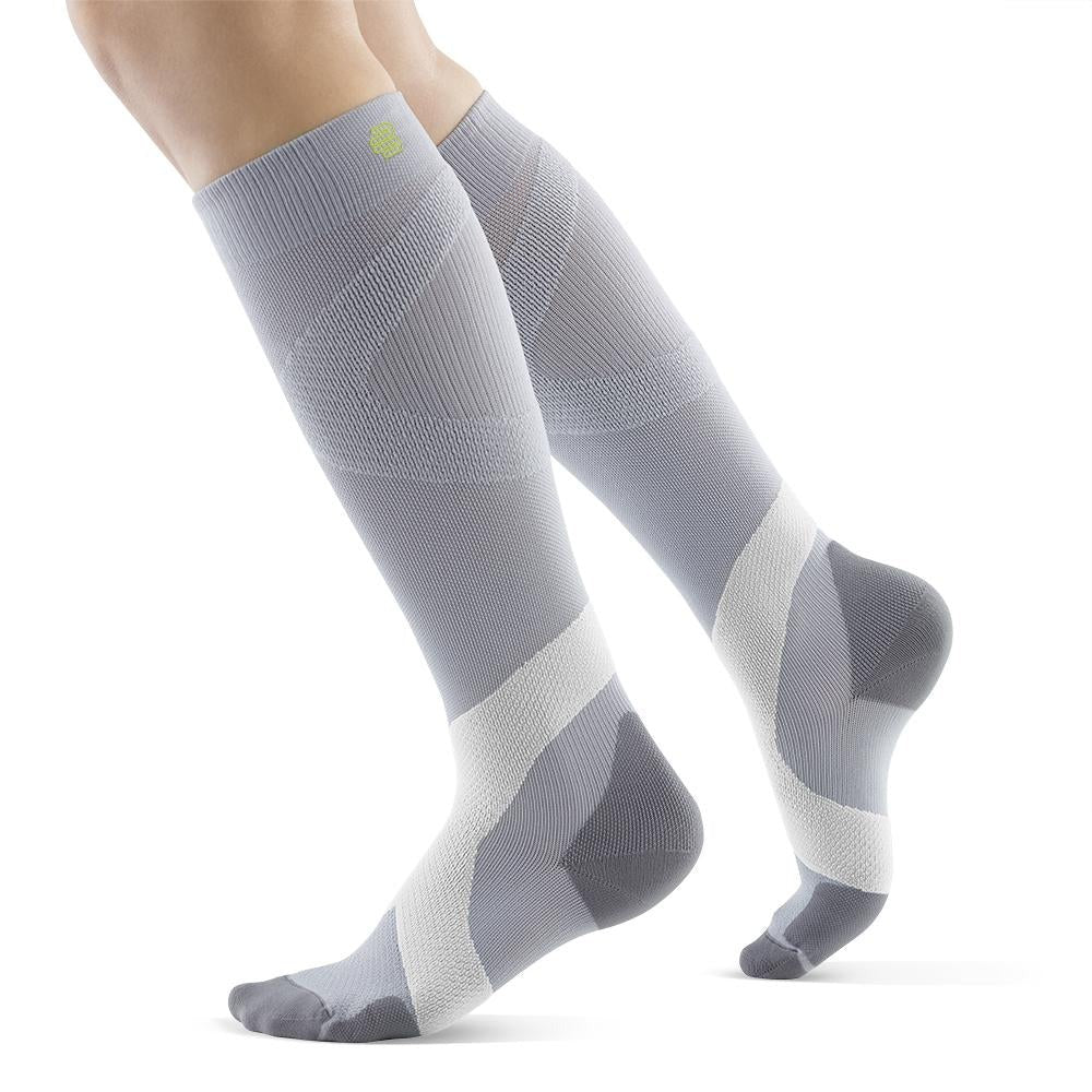 Bauerfeind Training Knee High 20-30 mmHg Compression Socks – Silver Polar