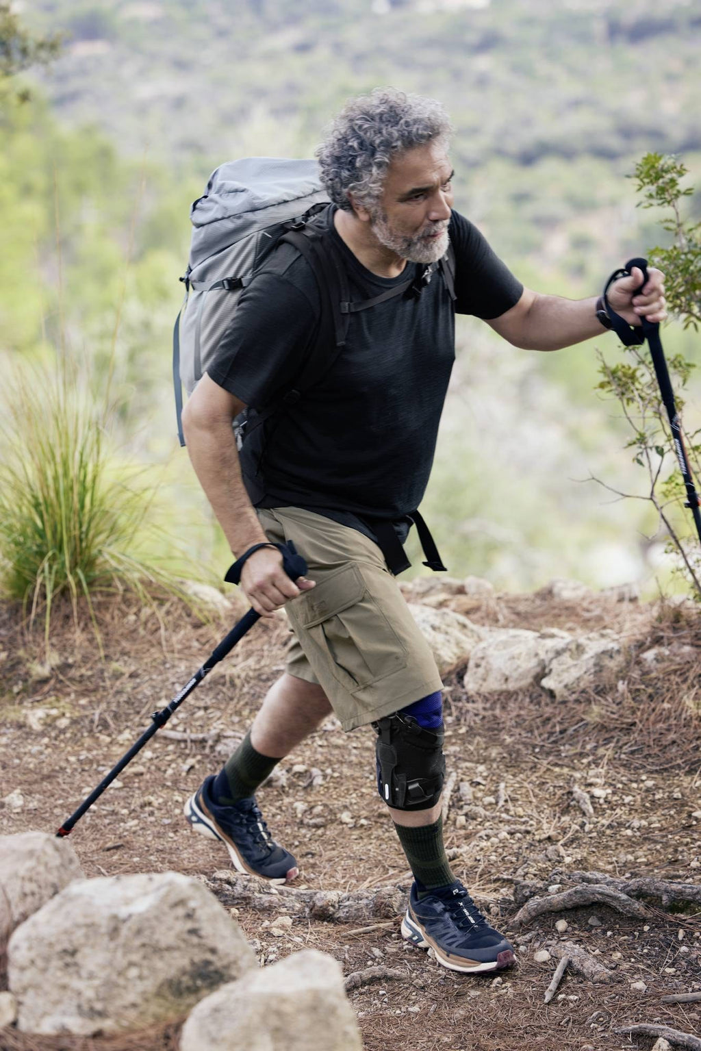 Bauerfeind GenuTrain OA Knee Brace worn while active outdoors