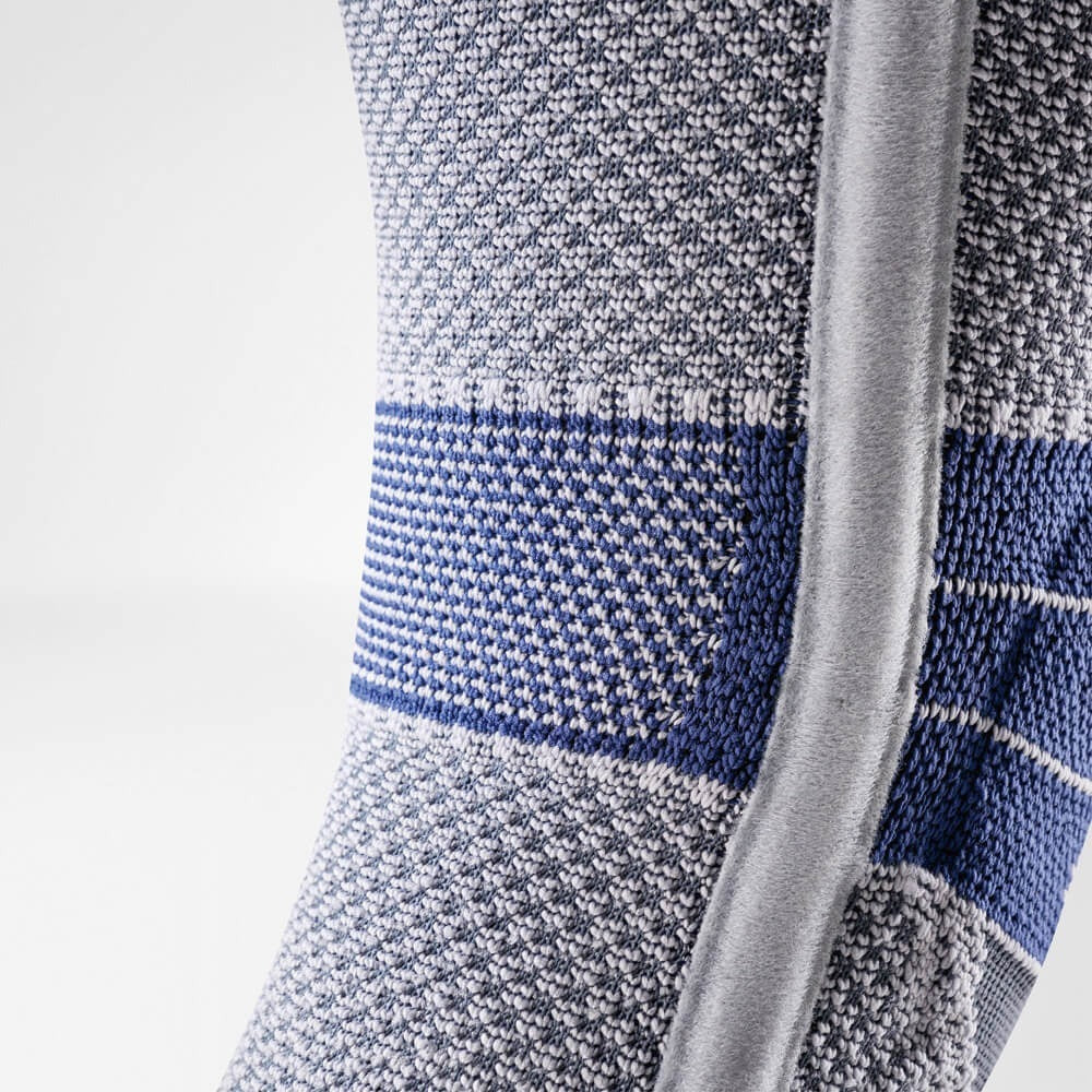 Bauerfeind GenuTrain P3 Knee Brace with Grip Top