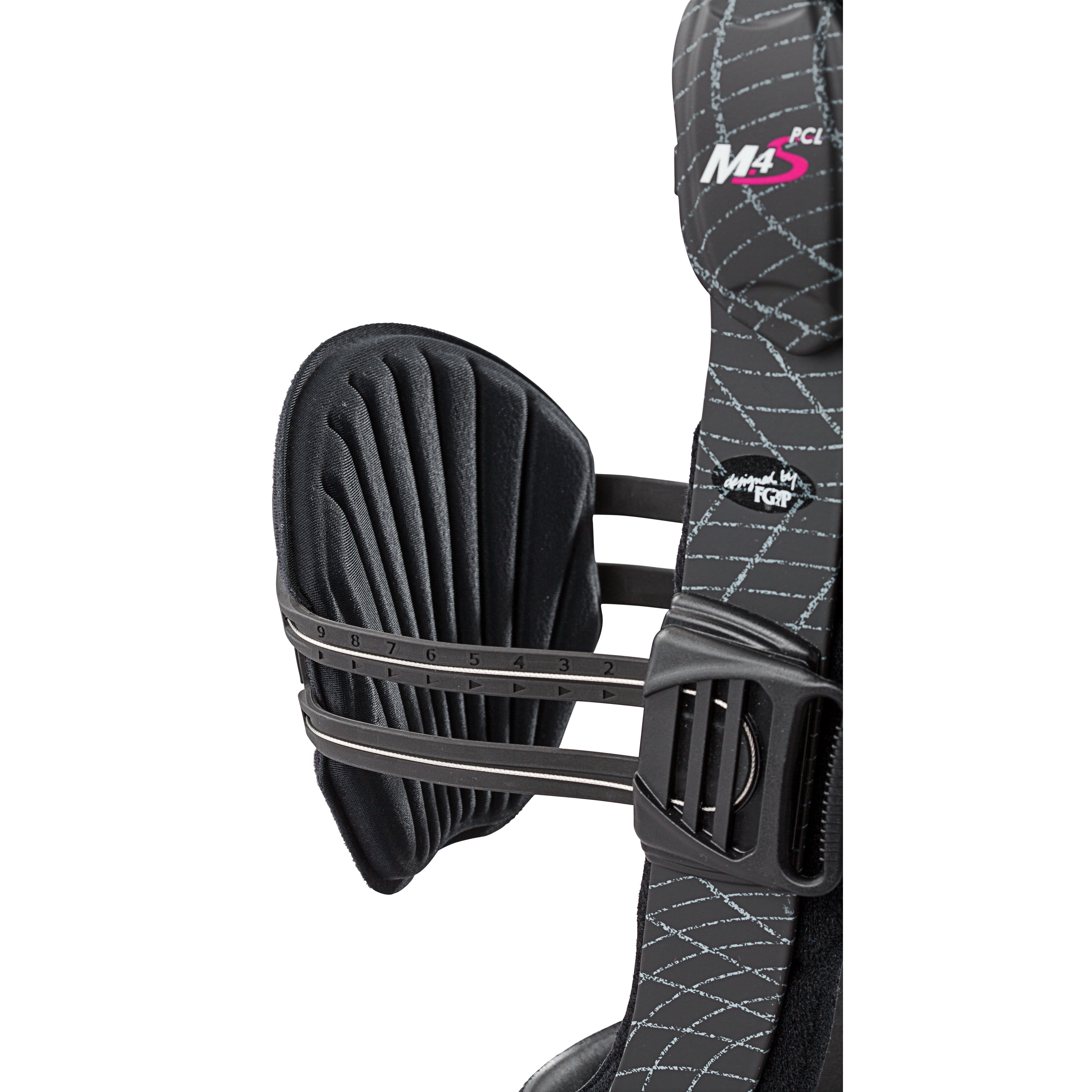 medi M.4s PCL Dynamic Knee Brace — photo 4