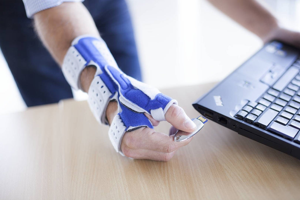 Bauerfeind ManuLoc Wrist Brace worn at work