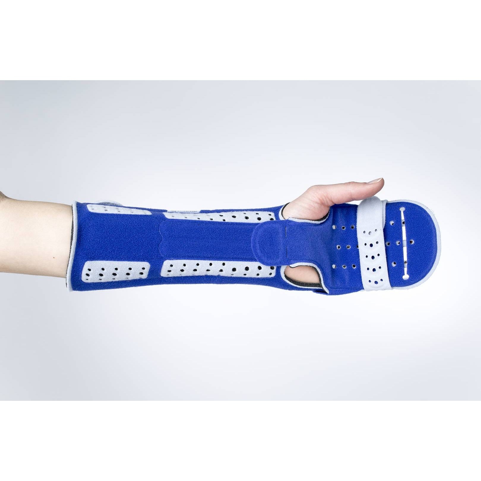 Bauerfeind ManuLoc Long Plus Wrist Brace