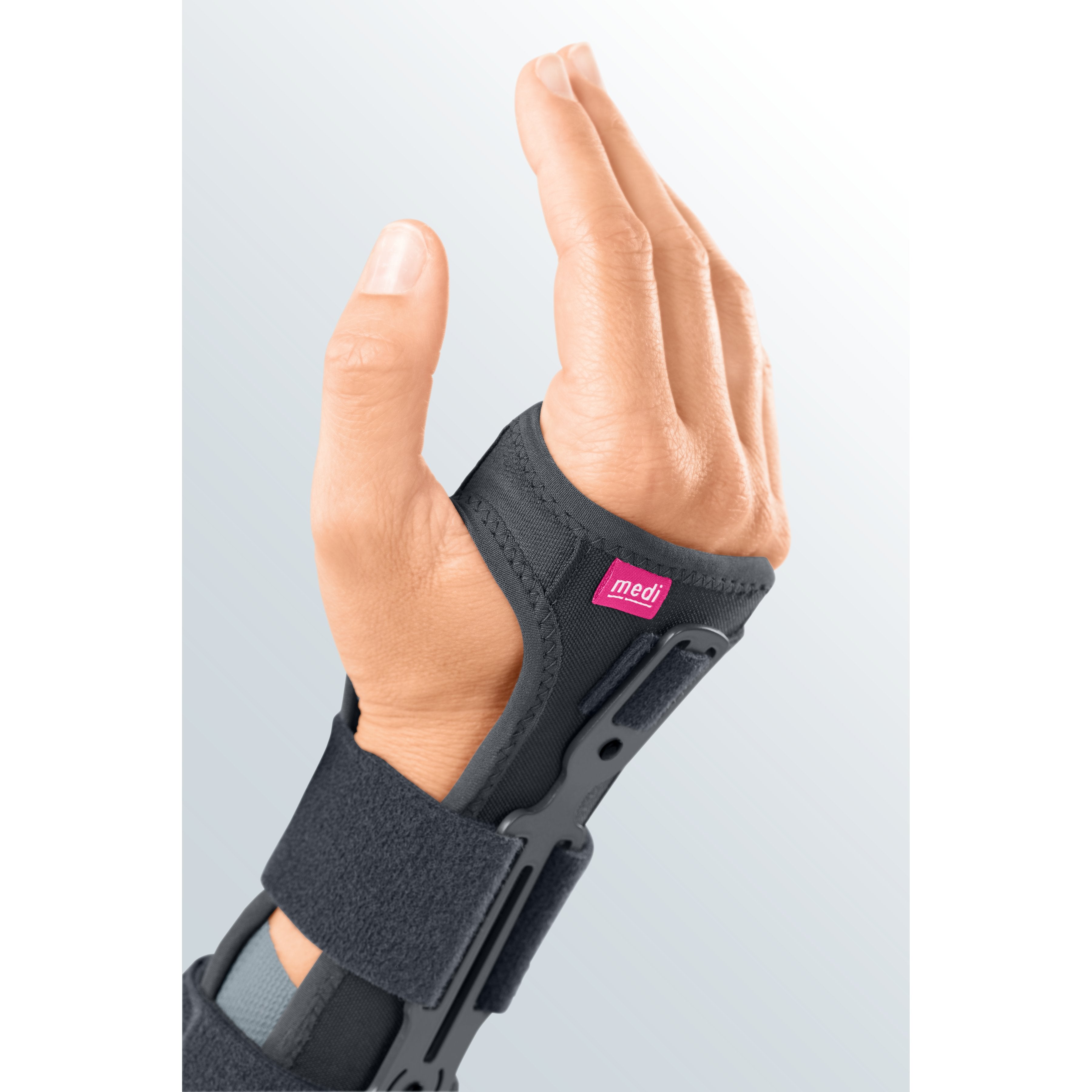 medi Manumed RFX Wrist Brace — photo 1