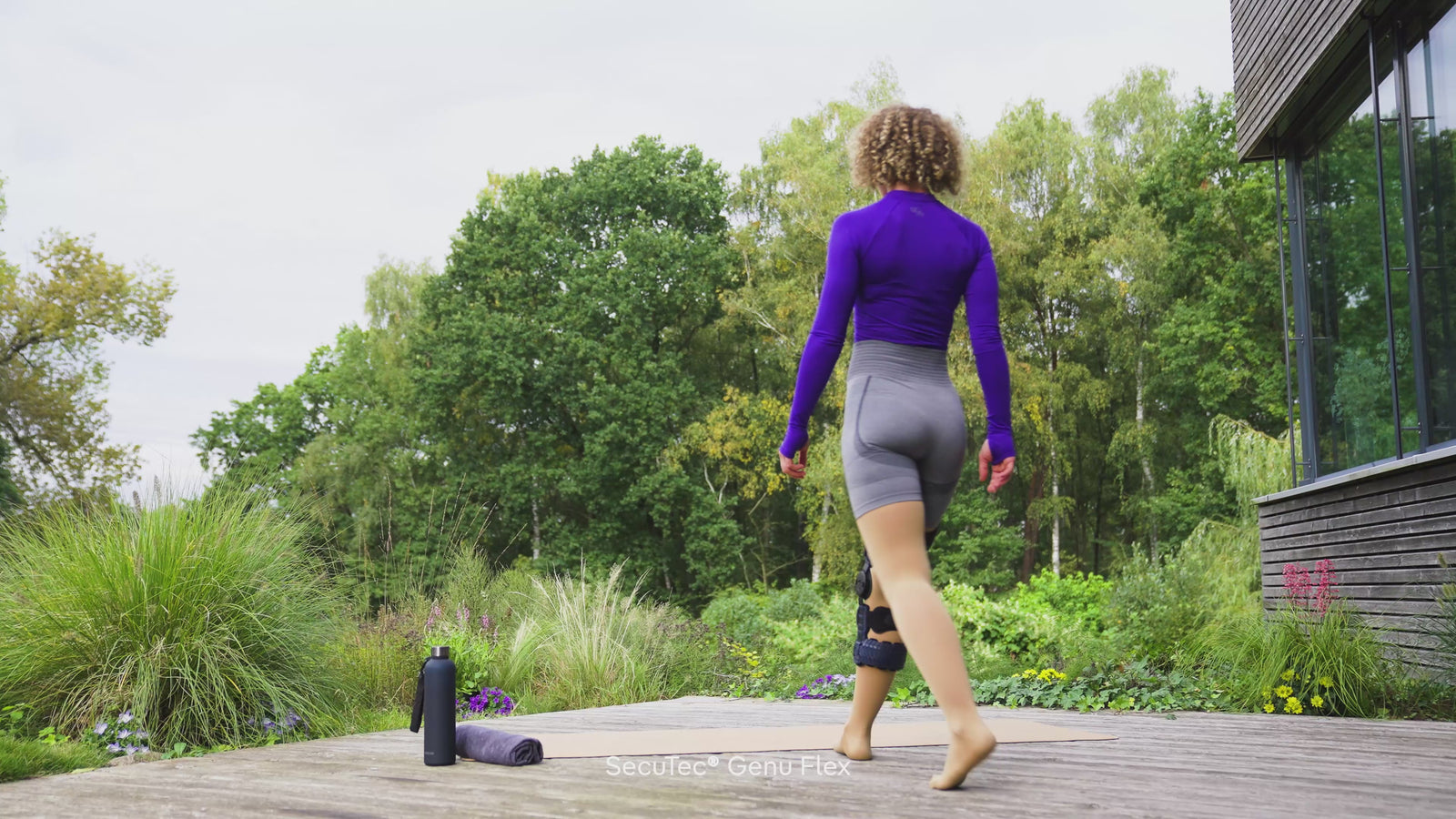Bauerfeind SecuTec Genu Flex Knee Brace overview