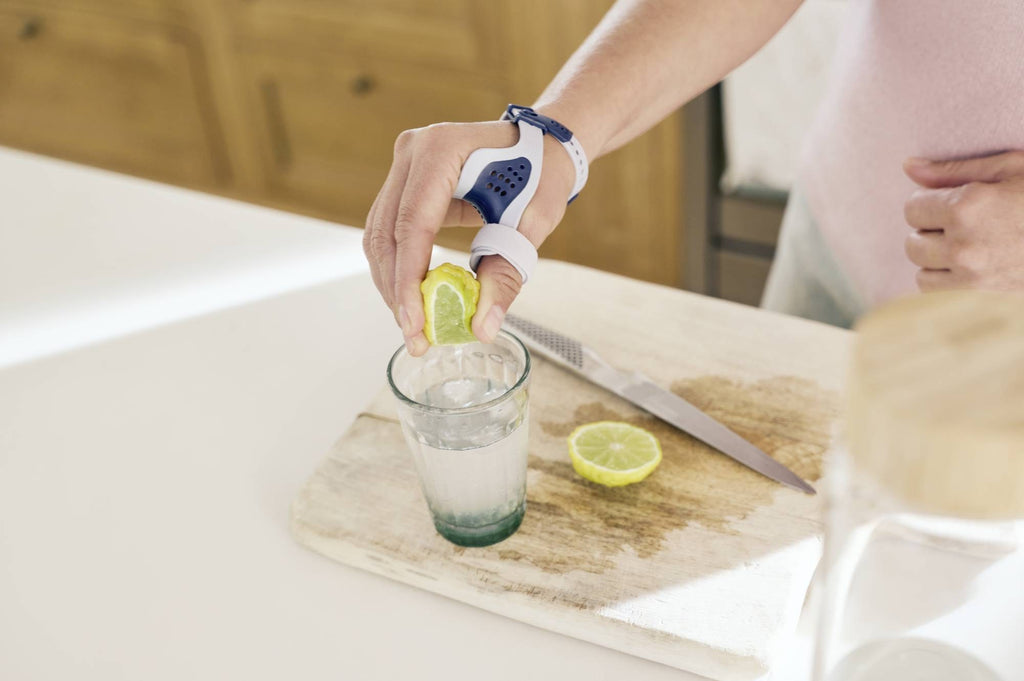 Bauerfeind RhizoLoc OA Thumb Brace during everyday tasks