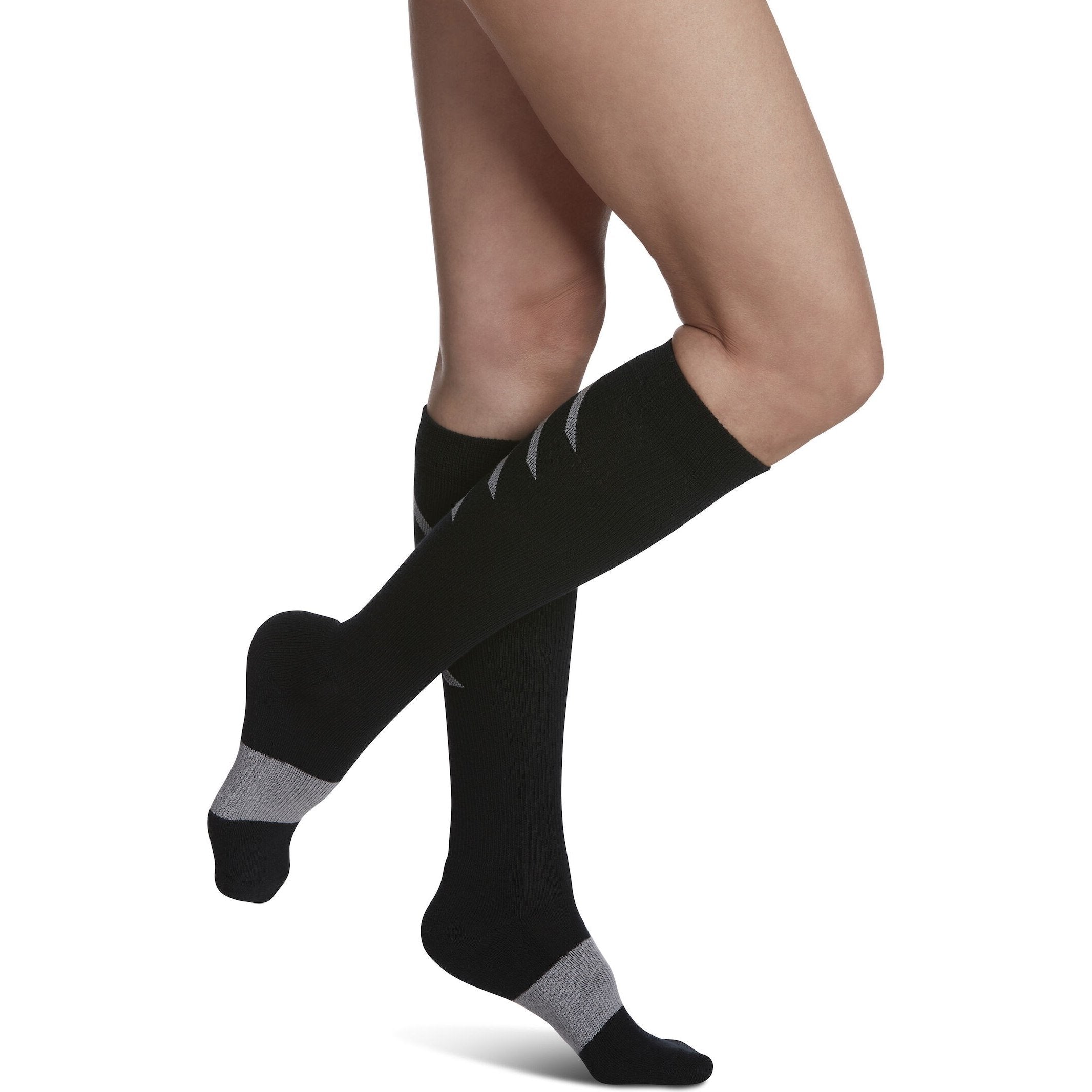 Sigvaris Athletic Recovery Socks Knee High 15-20 mmHg – Black