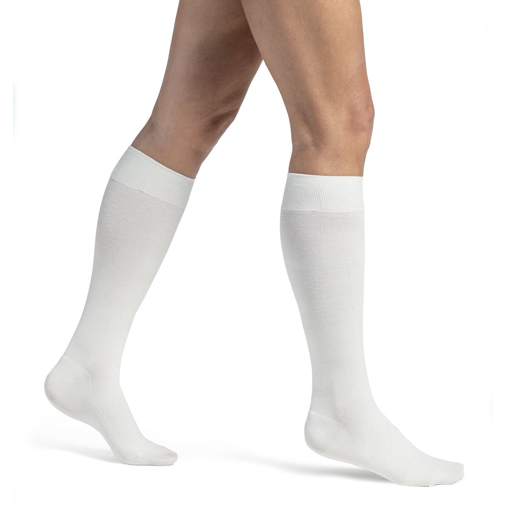 Sigvaris Bamboo Knee High 20-30 mmHg Compression Socks – Ivory
