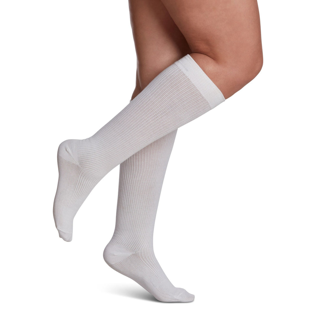 Sigvaris Casual Cotton Women's Knee High 15-20 mmHg Compression Socks – White