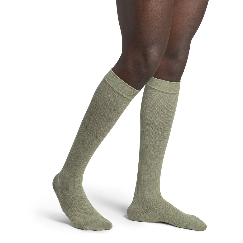 Sigvaris Linen Men's Knee High 20-30 mmHg Compression Socks – Eucalyptus