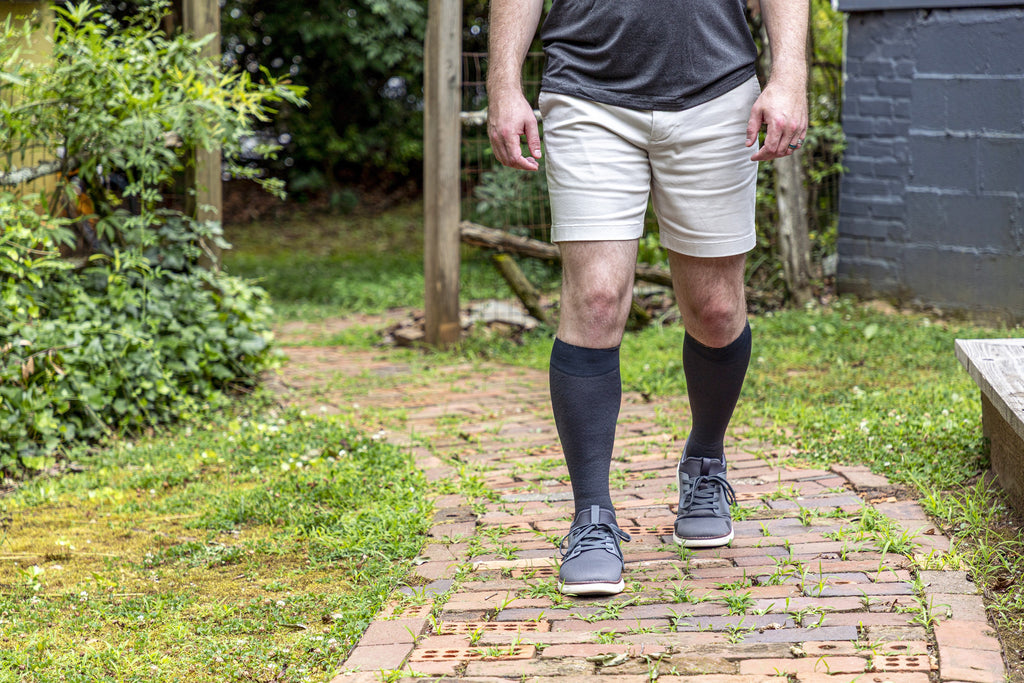Sigvaris Microfiber Patterns Men's Knee High 20-30 mmHg Compression Socks – Storm Blue Confetti