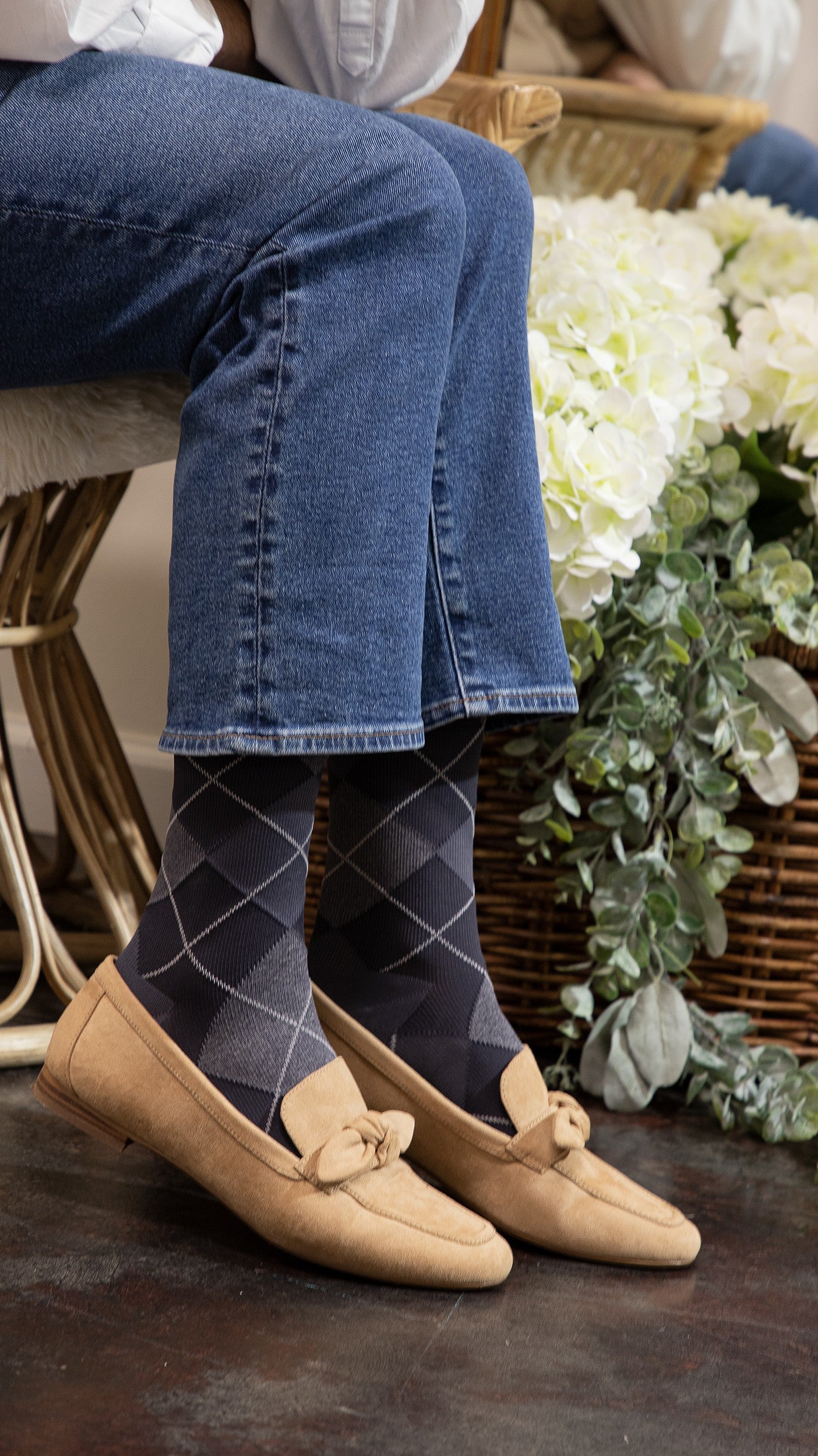 Sigvaris Microfiber Patterns Women's Knee High 20-30 mmHg Compression Socks – Graphite Argyle