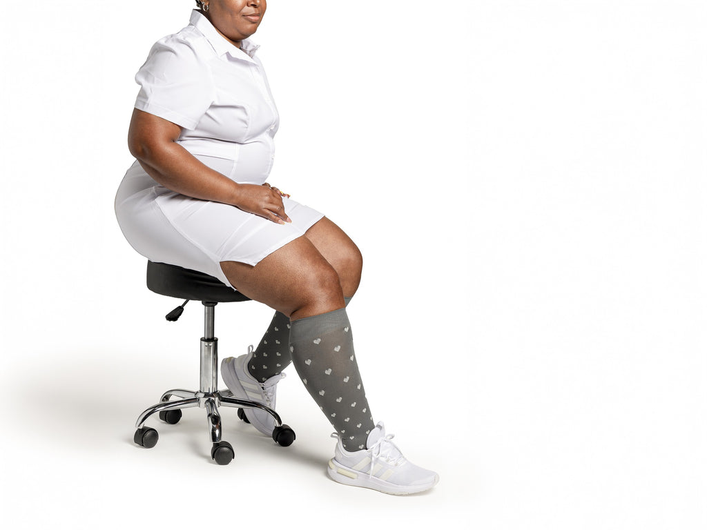 Sigvaris Microfiber Patterns Women's Knee High 20-30 mmHg Compression Socks – Grey Hearts