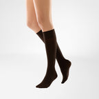 Bauerfeind VenoTrain Micro Jive Knee High 20-30 mmHg Compression Socks – Espresso Knee