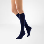 Bauerfeind VenoTrain Micro Knee High 20-30 mmHg Compression Socks Closed Toe – Navy