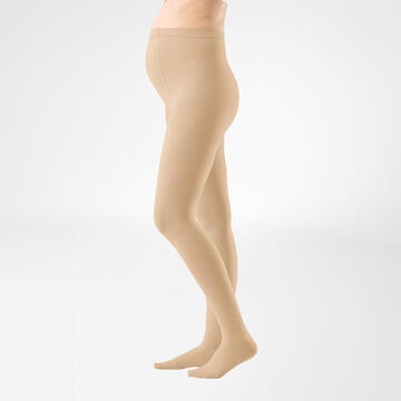 Bauerfeind VenoTrain Micro Maternity 20-30 mmHg Compression Socks Closed Toe – Cream