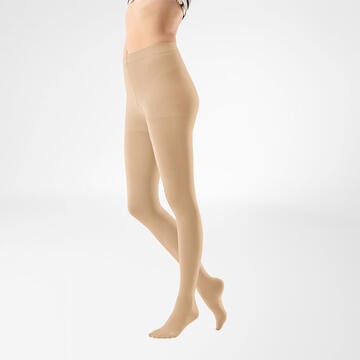 Bauerfeind VenoTrain Micro Pantyhose 20-30 mmHg Compression Socks Closed Toe – Cream