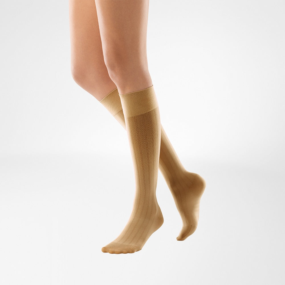 Bauerfeind VenoTrain Micro Tango Knee High 20-30 mmHg Compression Socks – Caramel Knee