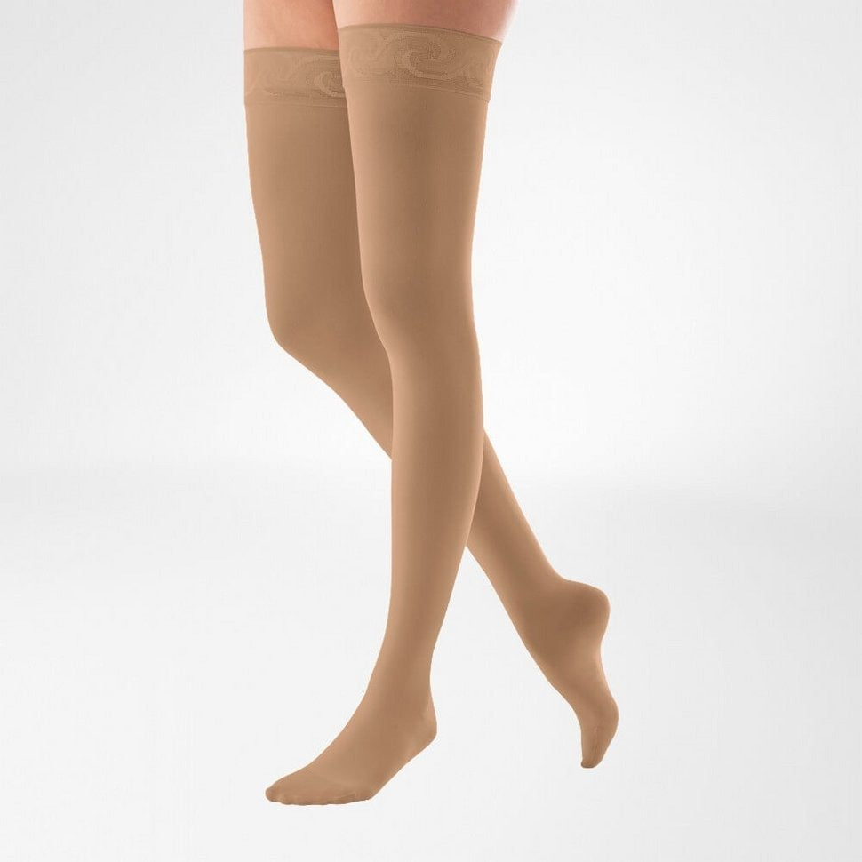 Bauerfeind VenoTrain Micro Thigh High 20-30 mmHg Compression Socks Closed Toe – Cashew