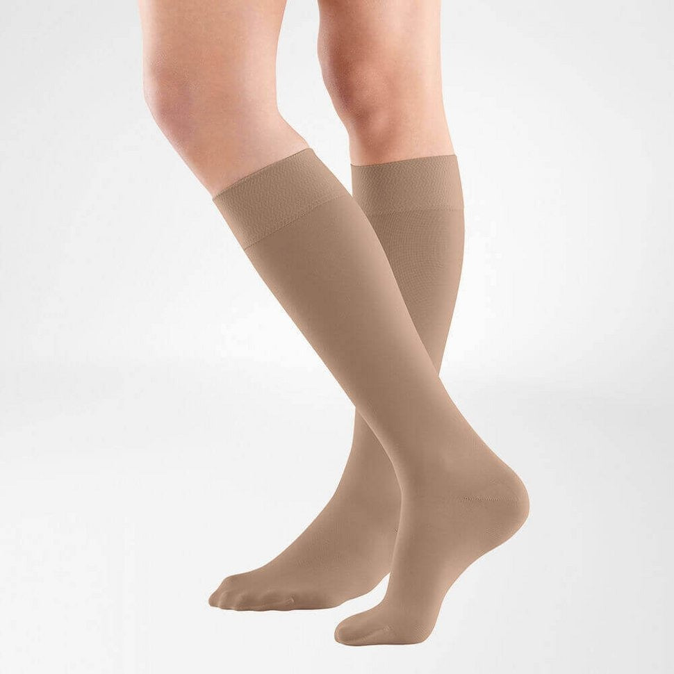Bauerfeind VenoTrain Soft Knee High 20-30 mmHg Compression Socks Closed Toe – Amaretto