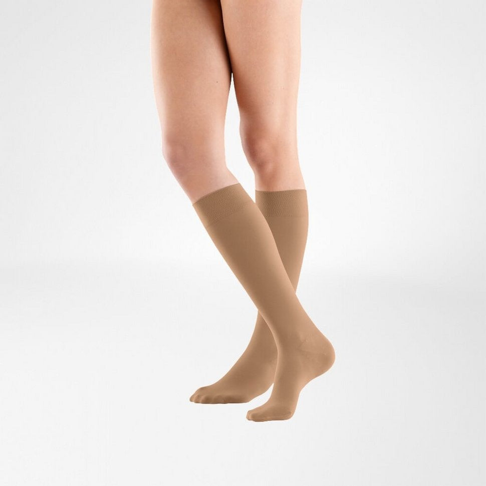 Bauerfeind VenoTrain Soft Knee High 20-30 mmHg Compression Socks Closed Toe – Cashew