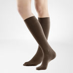 Bauerfeind VenoTrain Soft Knee High 20-30 mmHg Compression Socks Closed Toe – Espresso